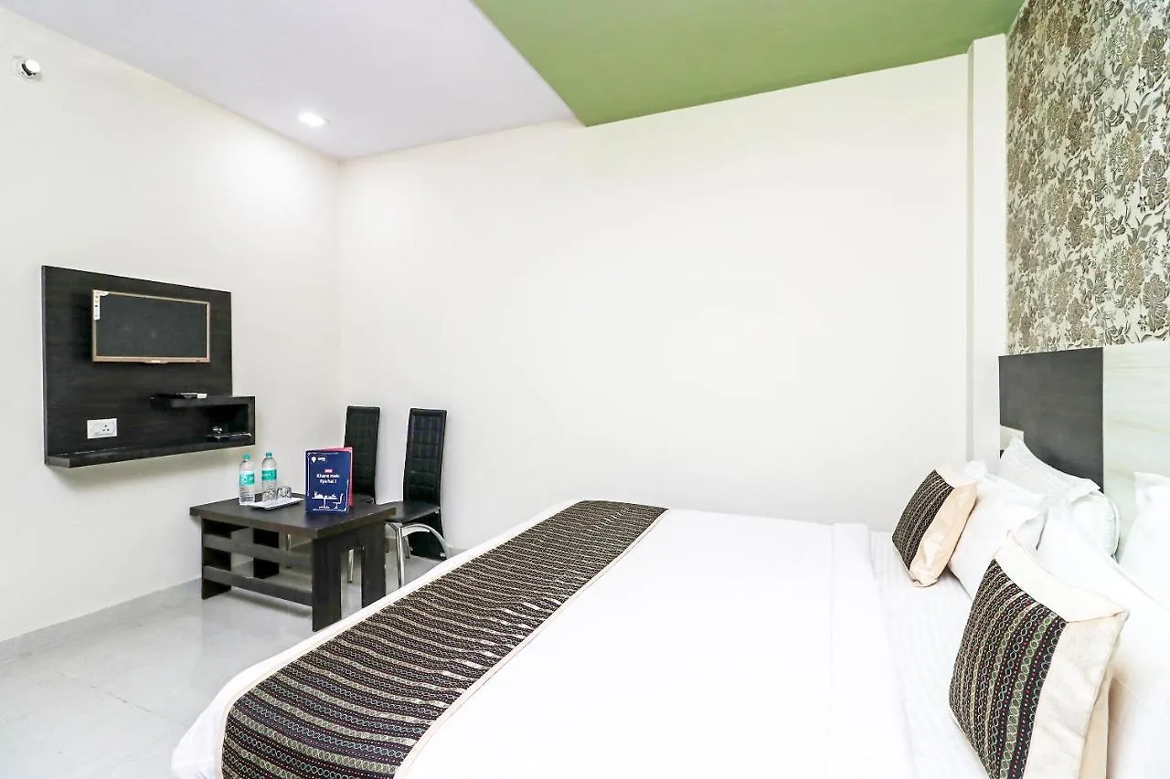 ***  Oyo 10133 Hotel Rama Grand Hs India