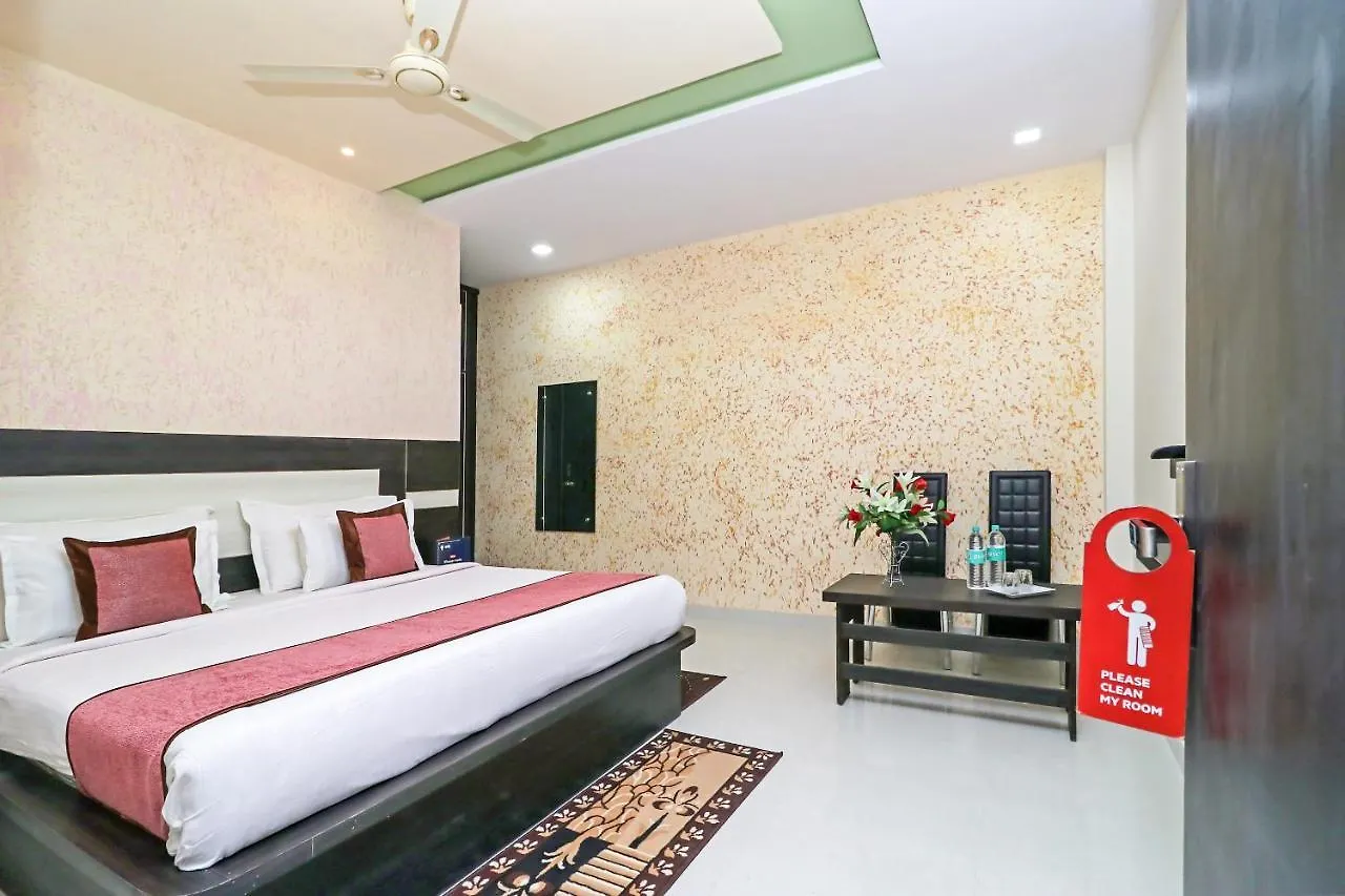Oyo 10133 Hotel Rama Grand Hs